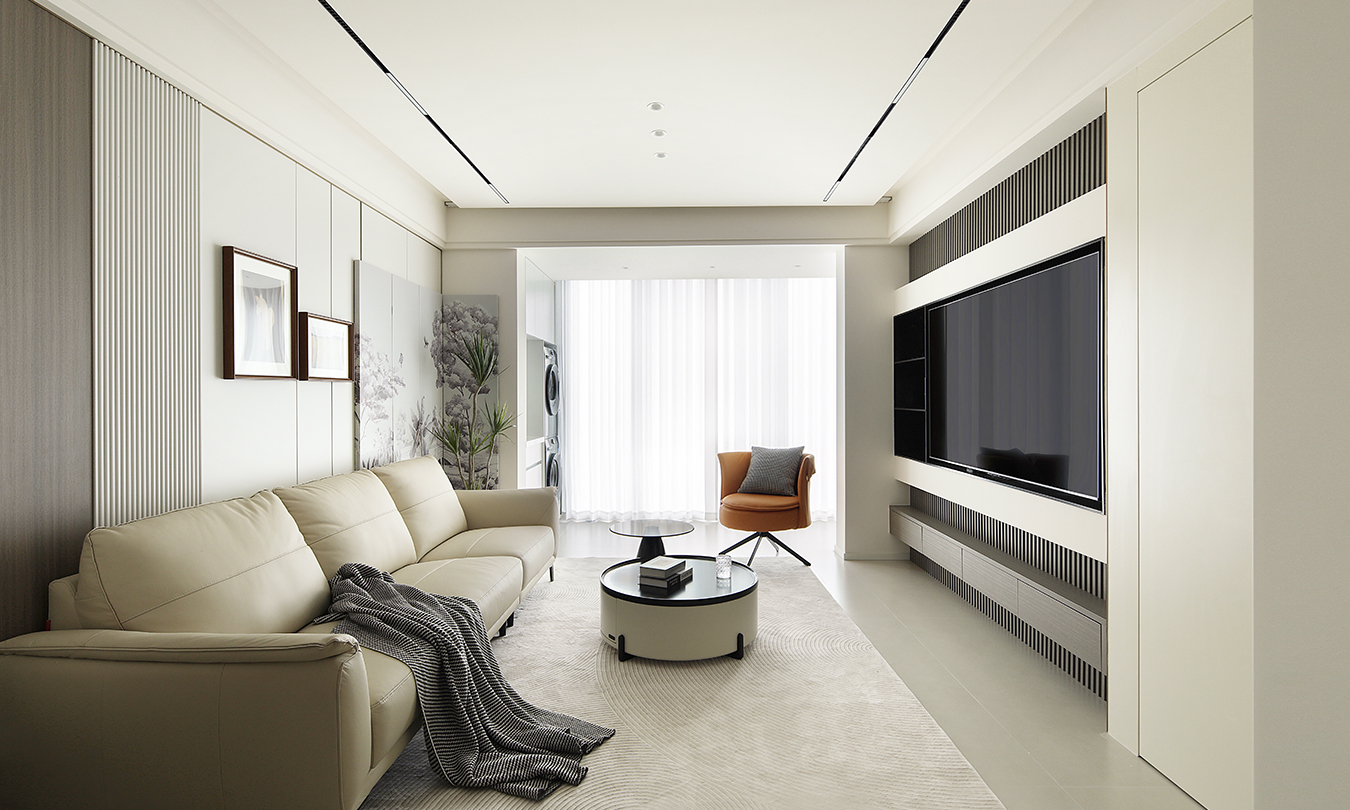 150㎡四室两厅一厨两卫温馨原木风格案例，以原木风为笔，化解横梁门洞打造三代温馨新居（范珺逸府）